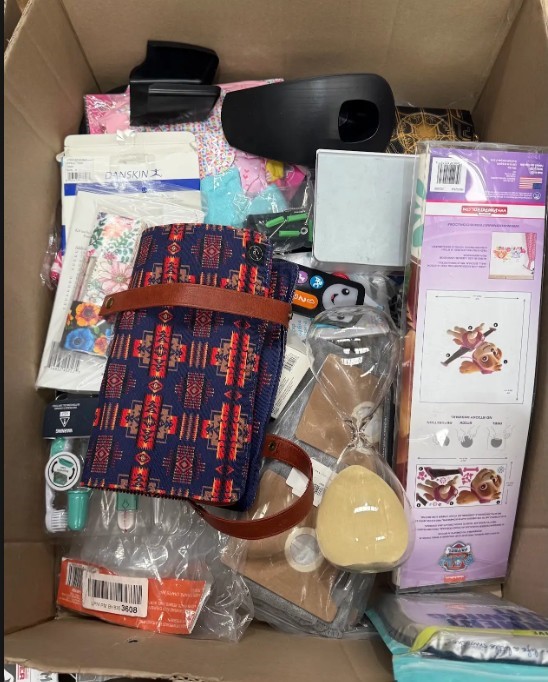 Assorted Mixed Box of Household Items (As pictured).  NB: Items may not be