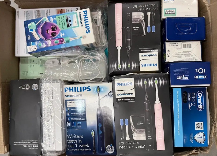 Assorted Box of Electric Toothbrushes and Atatchments/Accessories. NB: Item