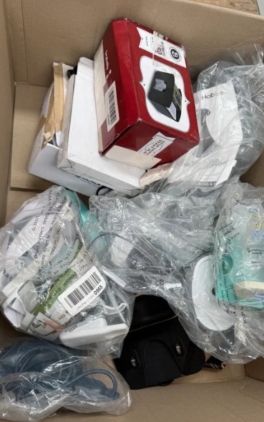 9 x Assorted Household Items incl: Handheld Steamer and more. NB: Items may