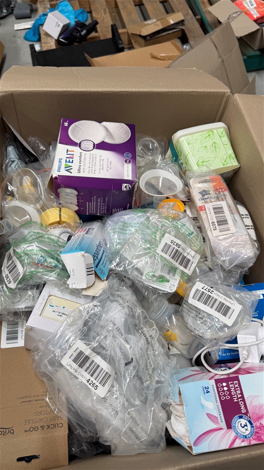 Assorted Box of baby items - NB: Items may not be in original packaging and