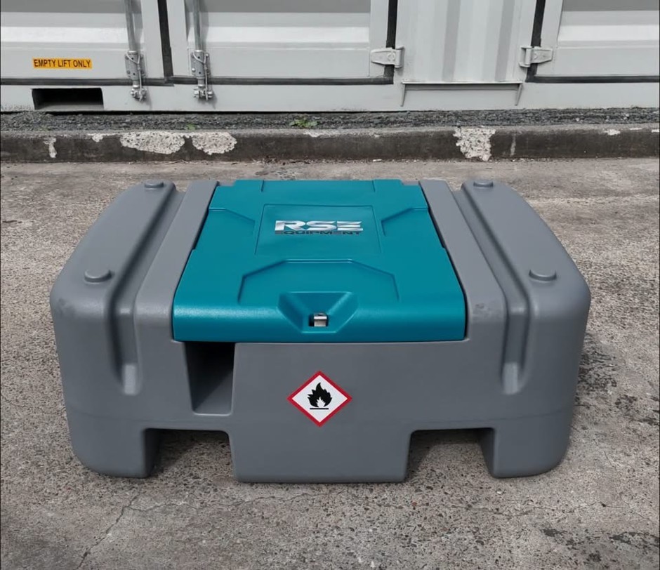 <p>210L Fuel Tank</p>