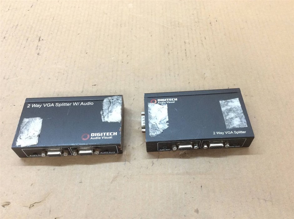 Digitech 2 Way VGA Splitter With Audio (Lot of 2)