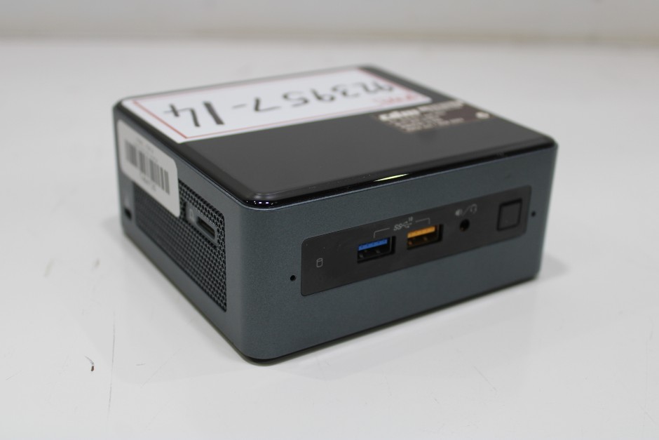 INTEL NUC8I7BEH