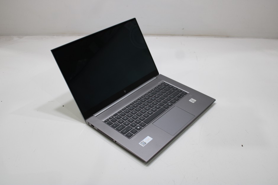 <p>HP ZBOOK STUDIO G7 MOBILE WORKSTATION</p>