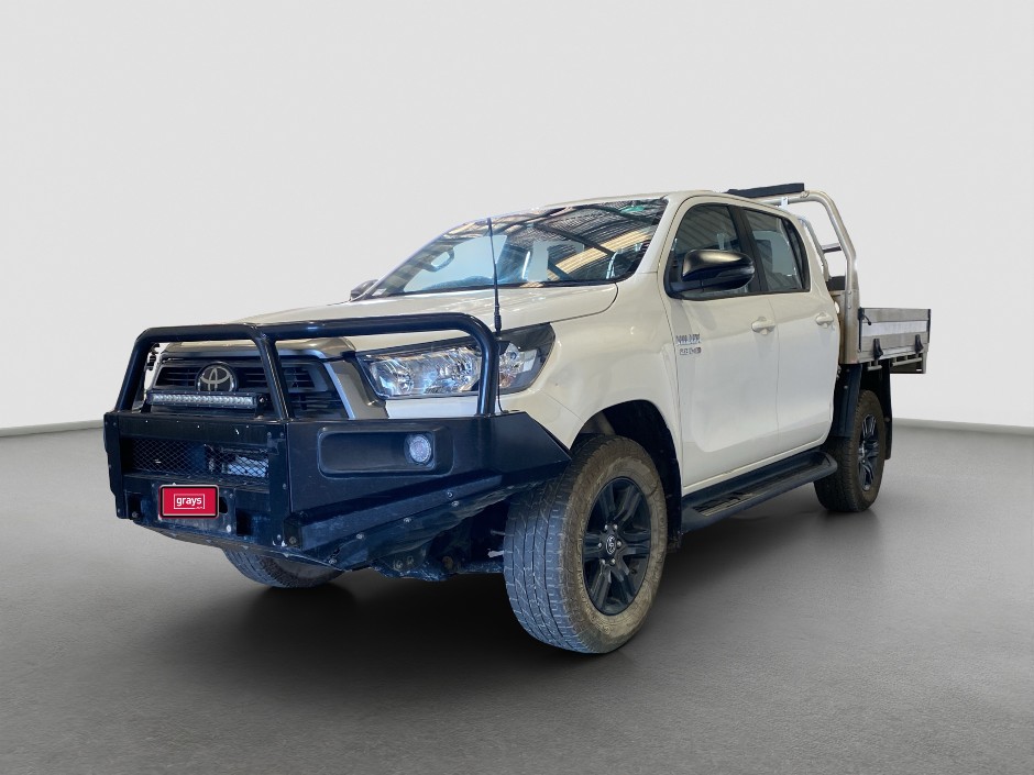 2023 Toyota Hilux SR Diesel