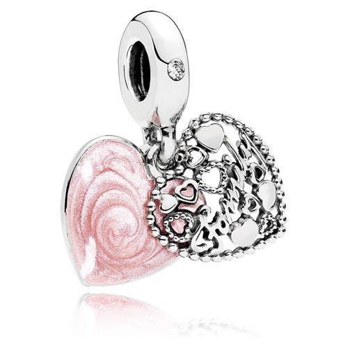 Loves Makes a Family Pnd Gift Set