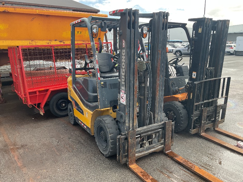 Counter Balance Forklift Sale