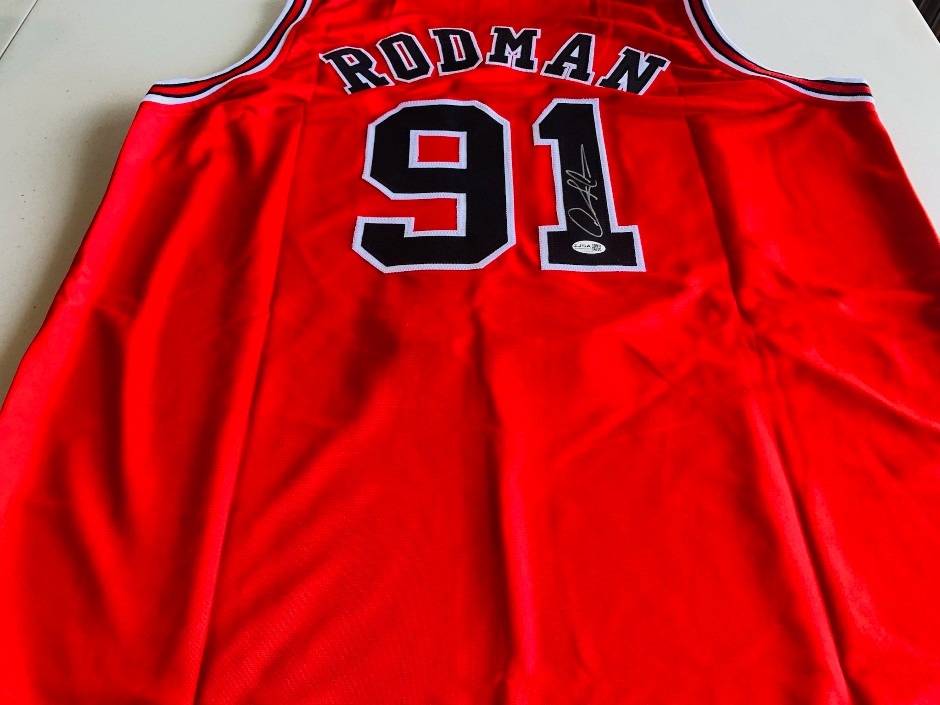 Dennis Rodman Signed Jersey - Chicago Bulls - JSA authentication