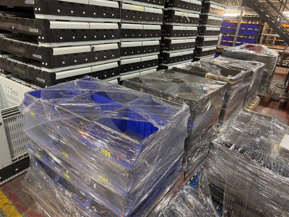5x Pallets Comprising of Assorted Storage Containers