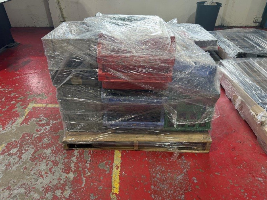 Pallet of Assorted Quantity of Crates