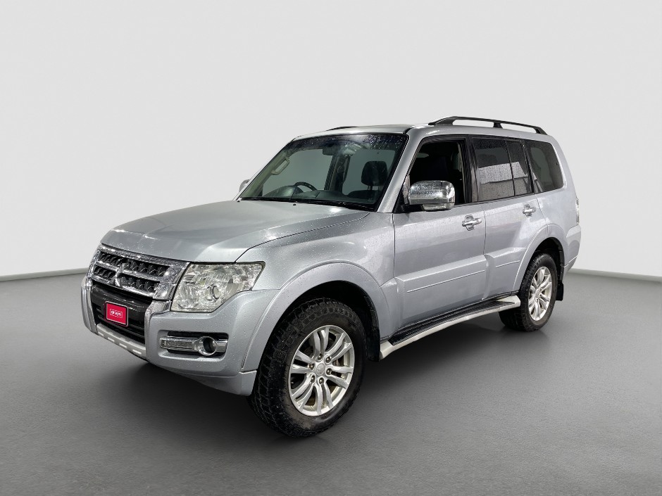 2015 Mitsubishi Pajero GLX Diesel