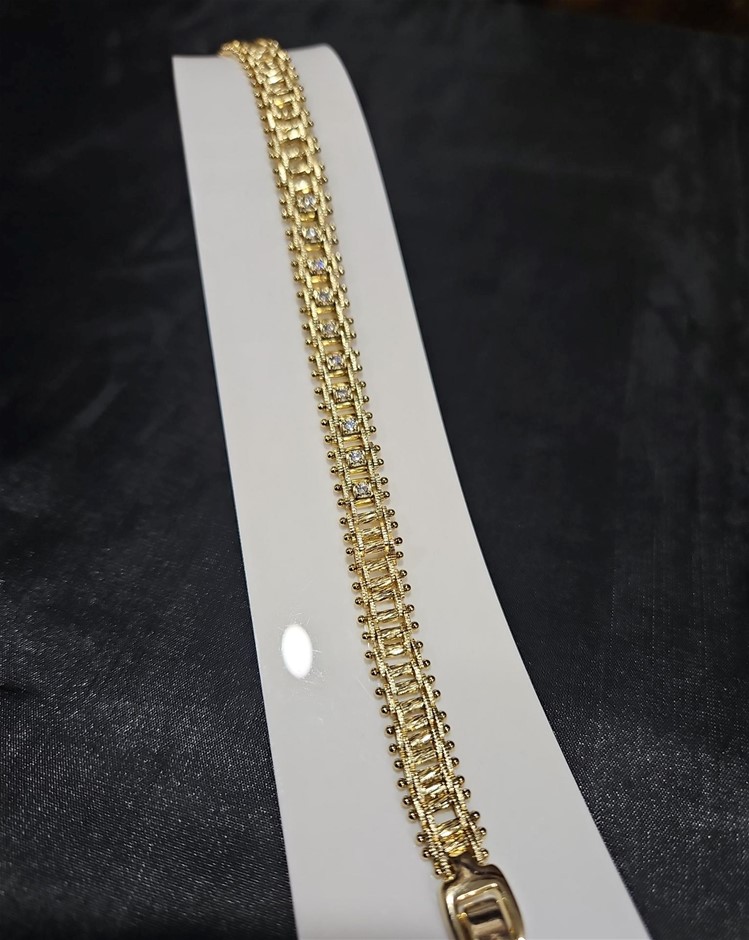 18K/Italy Gold Filled Bracelet -(stamped 18K/Italy) Bonus Gift