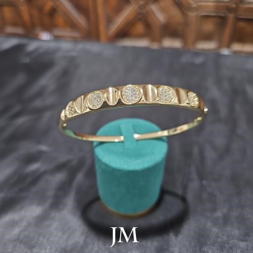 18K/Italy Gold Filled Bangle -(stamped 18K/Italy) Bonus Gift