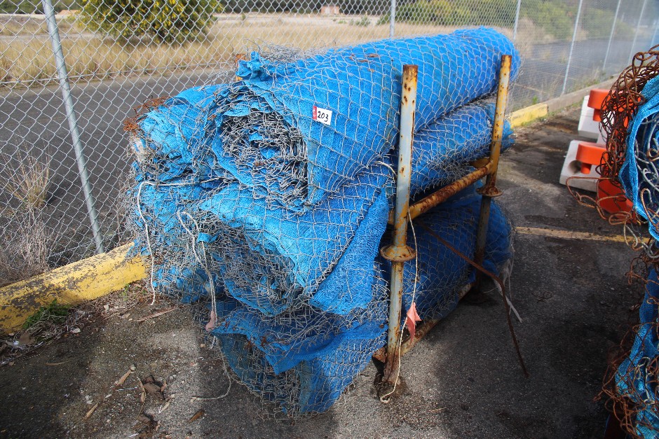 <p>Wire Mesh Fencing Rolls with Poly Blue Shade Cloth - 7 Rolls with Shade<