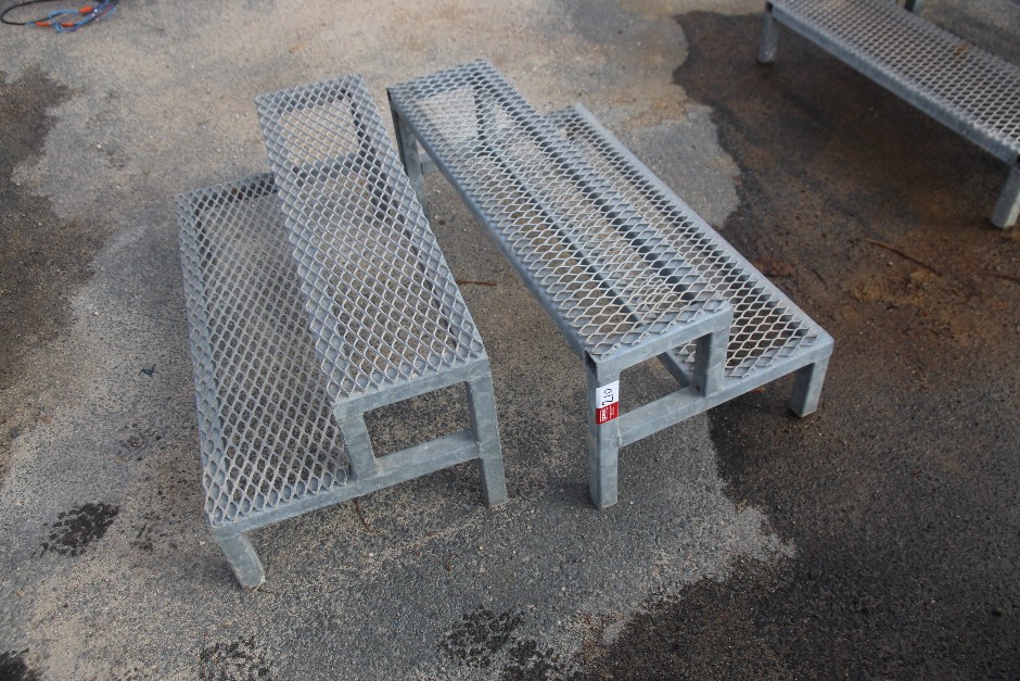 <p>Access Steps (Sticker 210)</p>