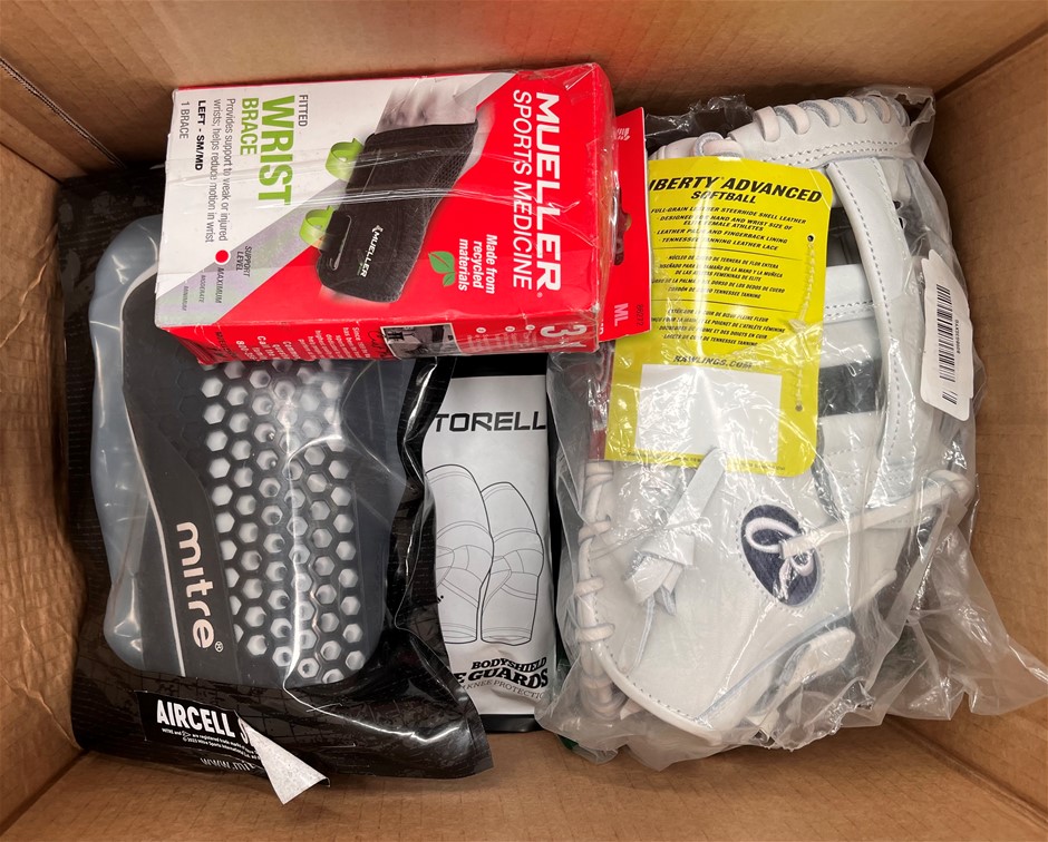 4 x Assorted Sports Gear. NB: Sold as shown in image & Size Varies.