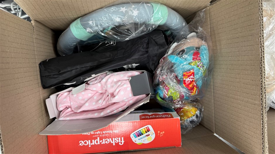 Assorted Box of Baby Items. NB: Items may not be in original packaging and