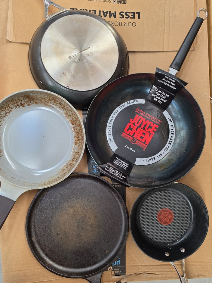 5 x Assorted LE CREUSET, TEFAL, JOYCE CHEN, LODGE Pans. NB: Assorted Sizes