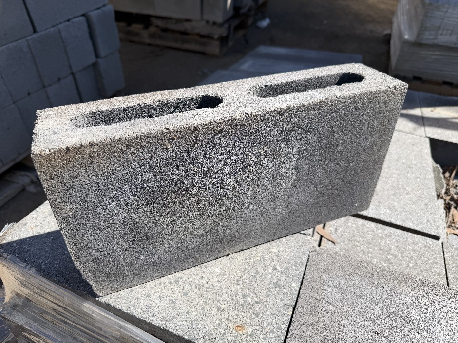Concrete Building Blocks - Code 10.01 Black with Polish Face 90mm x 390mm x 190mm(H) 54 Blocks, 1 Pallet