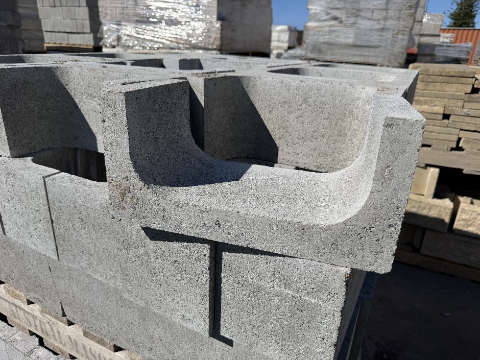 <p>Concrete C Blocks - Code 20.96</p>
