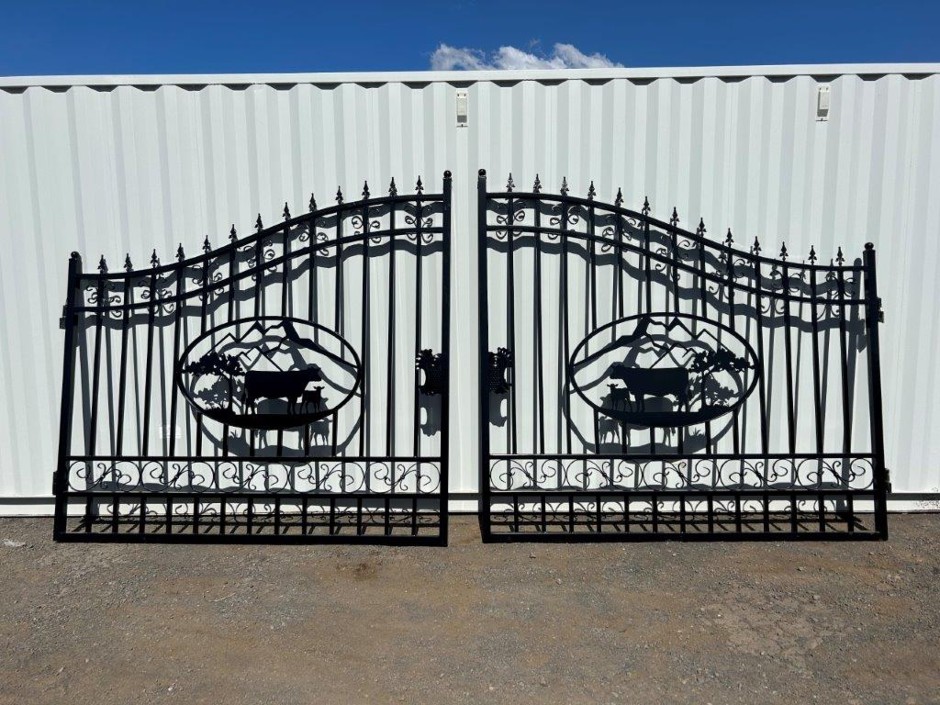 Set of 2 9FT Cow Design Wrought Iron Style Gates (Unused)