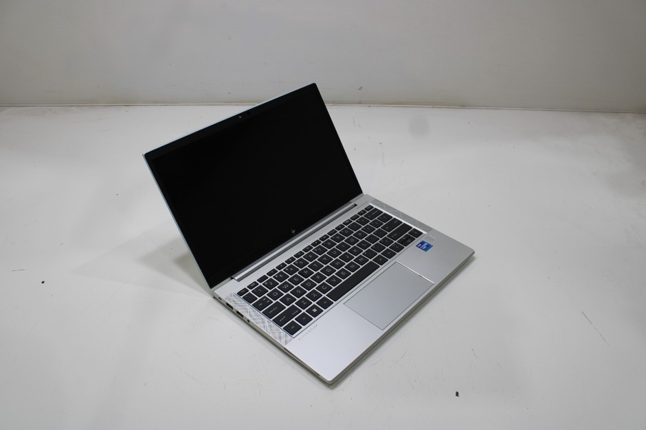 <p>HP ELITEBOOK 830 G8 NOTEBOOK PC</p>
