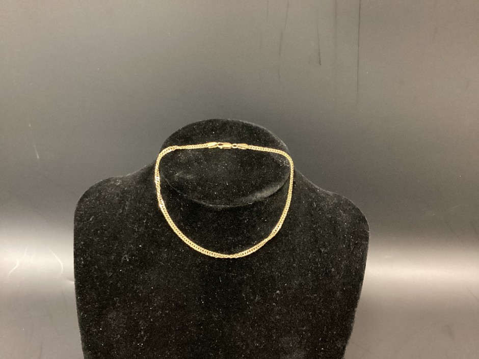 1 X Stamped 18ct Yellow Gold, Chain Bracelet