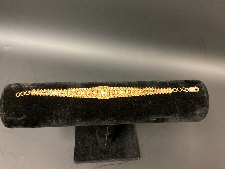 Acid Tested 20ct Yellow Gold, Asian Design Fancy Chain Bracelet