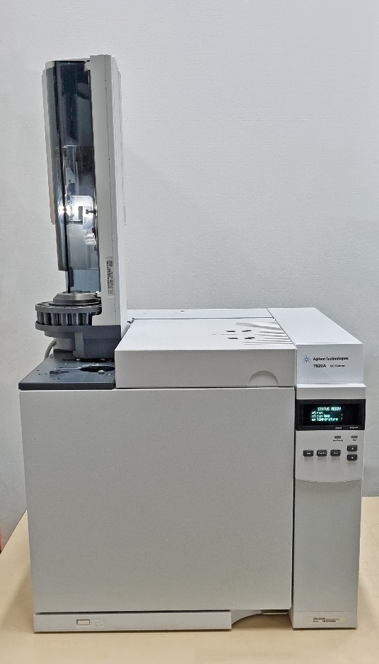 Gas Chromatograph (GC)