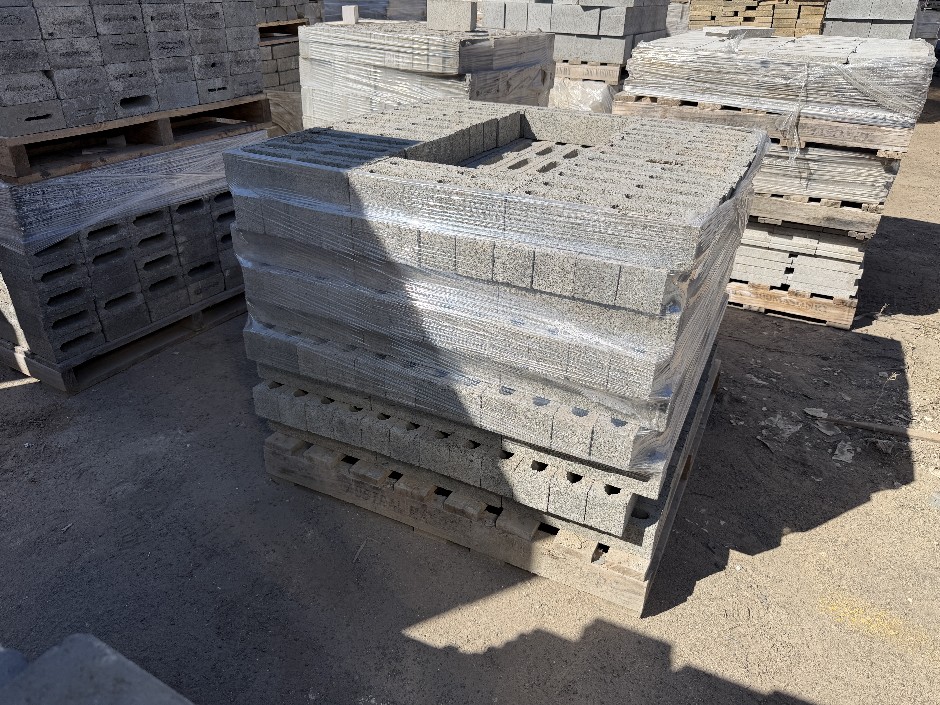 Concrete Building Blocks - Code 10.71 Grey with Smooth Face 90mm x 390mm