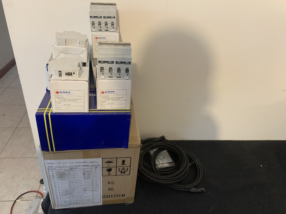 <p>1 x NSVP Breaker Enclosures Solar Electrical Power Supply System (Unused