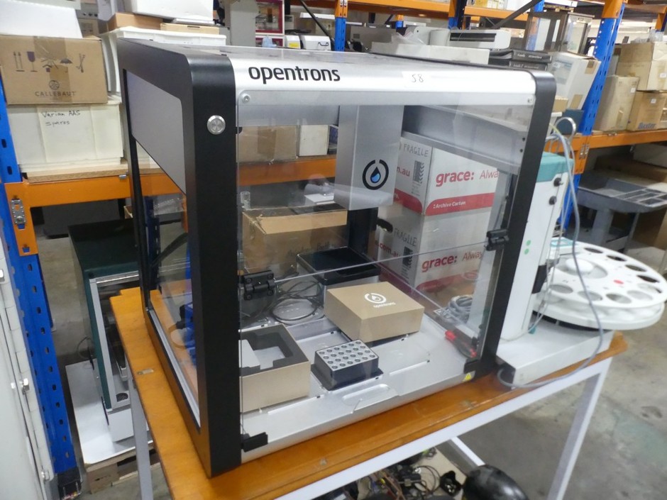 <p>Open-Source Liquid Handling Workstation</p>