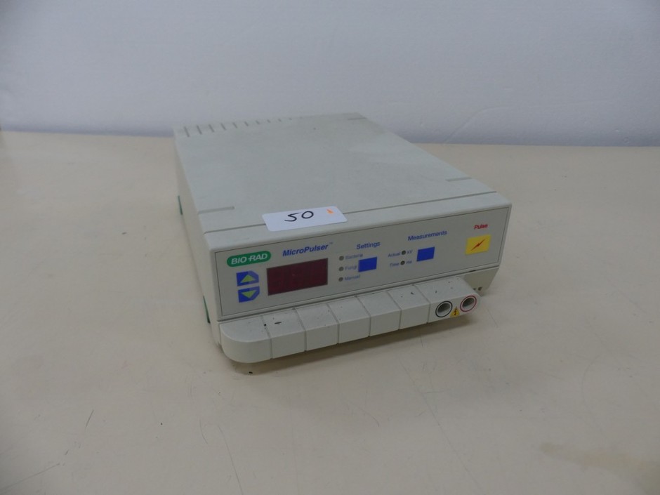 <p>Electroporator for Transformation of Bacteria, Yeast & Fungi</p>