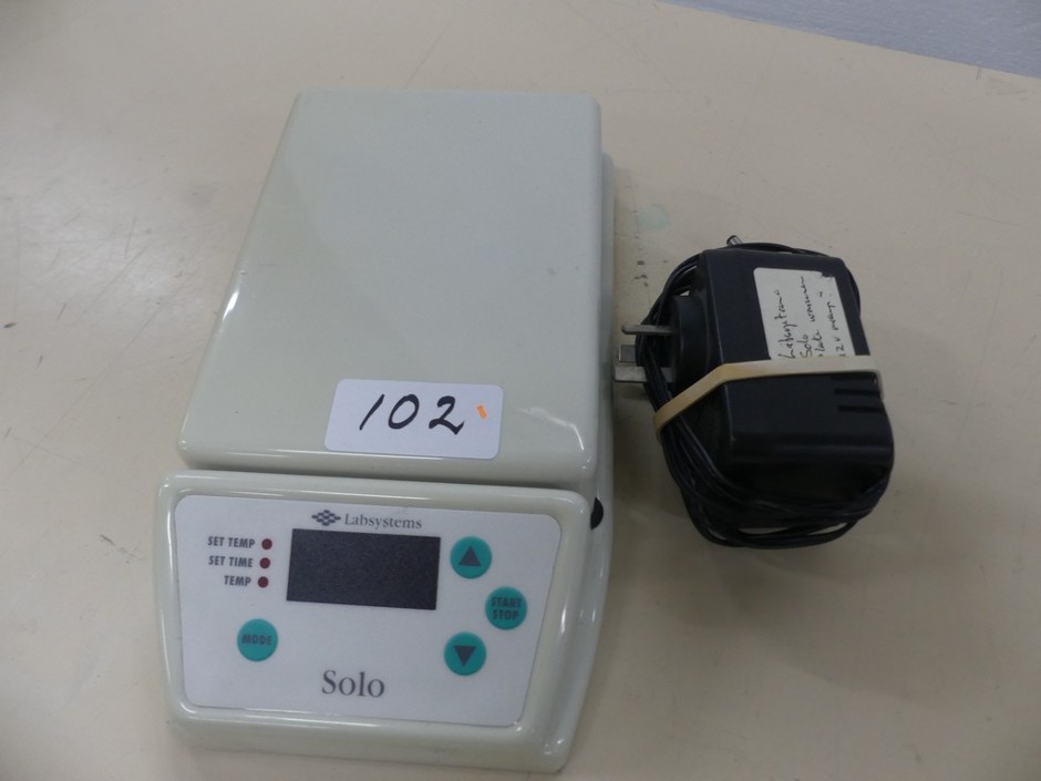 <p>Microplate Warmer with Lid Temperature To 50 Deg C, Timer to 180min</p>