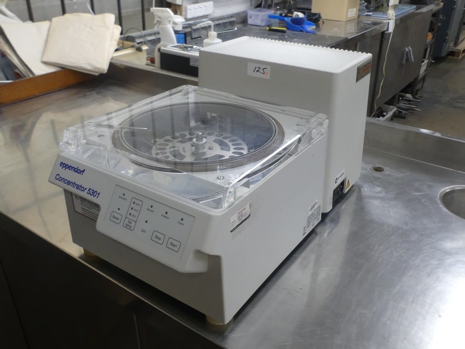 <p>Centrifugal Vacuum Concentrator</p>