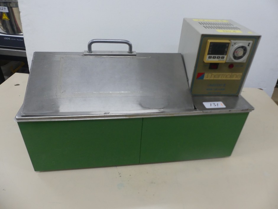 <p>Water Bath 20L Capacity Including Controller/Circulator & Gable Lid</p>