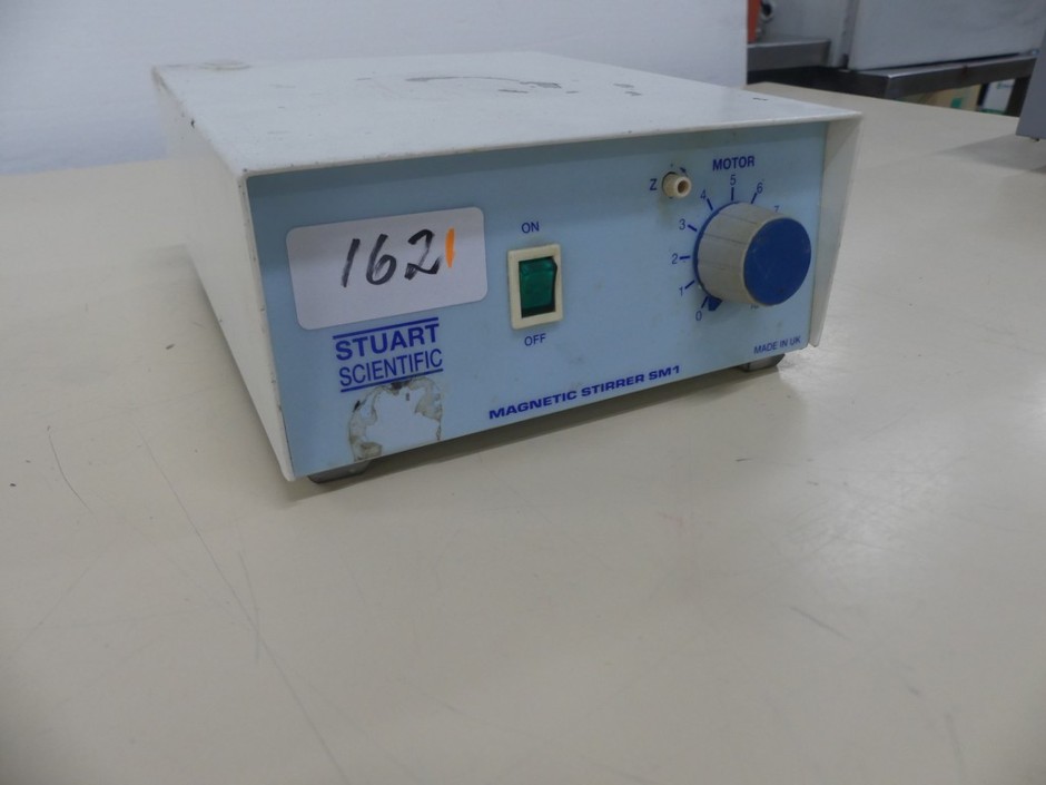 <p>Magnetic Stirrer with Variable Speed with 180mm Plate</p>
