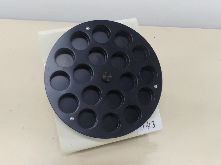 <p>Rotary Mixer Fixed Speed with Timer for 18 x 30mm Tubes</p>