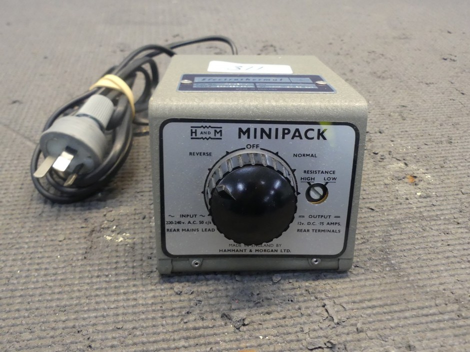 <p>Low Voltage Variable P/S 0-12V DC 1A</p>