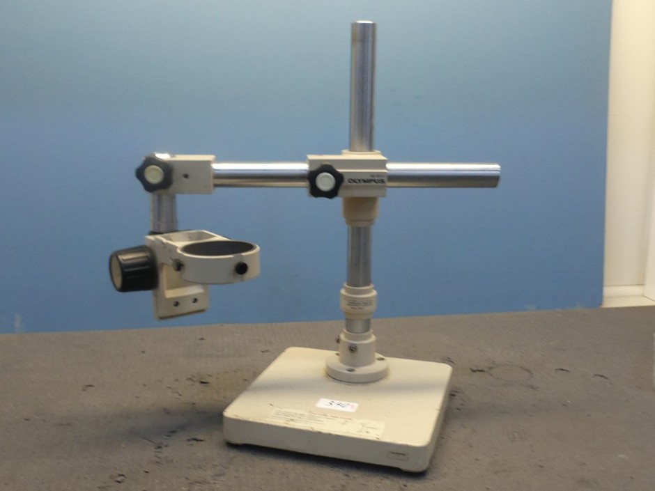 <p>Microscope Boom Stand Heavy Duty Fully Adjustable</p>