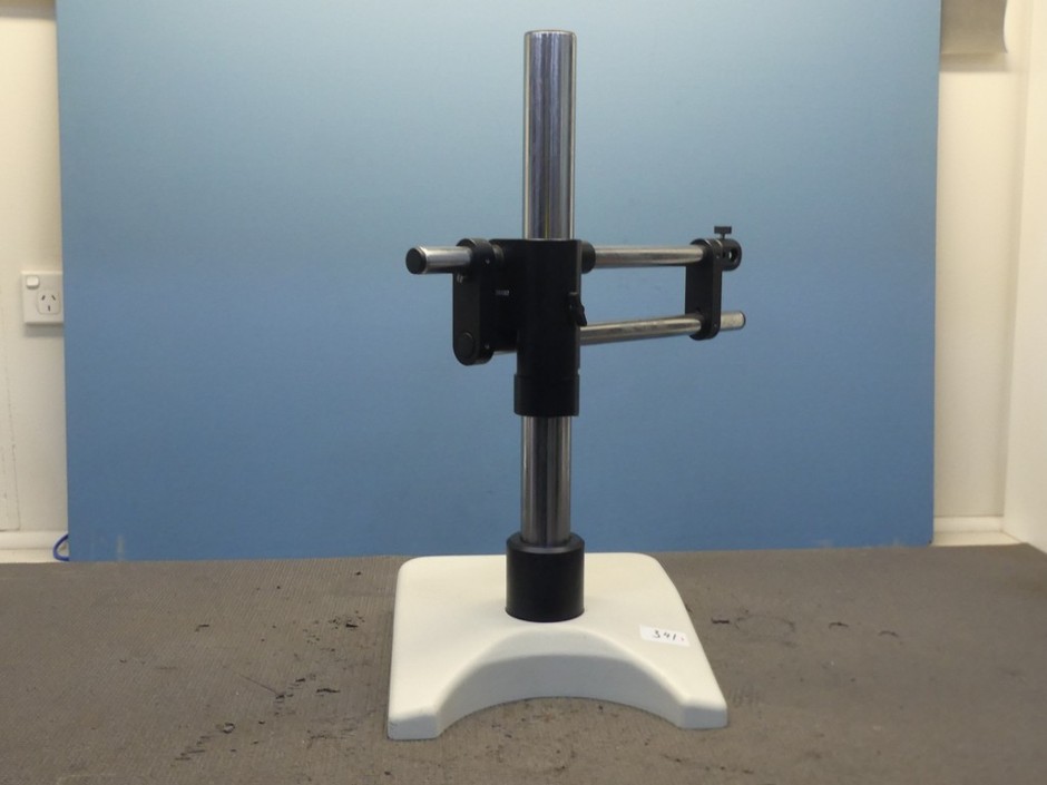 <p>Microscope Boom Stand Heavy Duty Fully Adjustable Dual Arm</p>