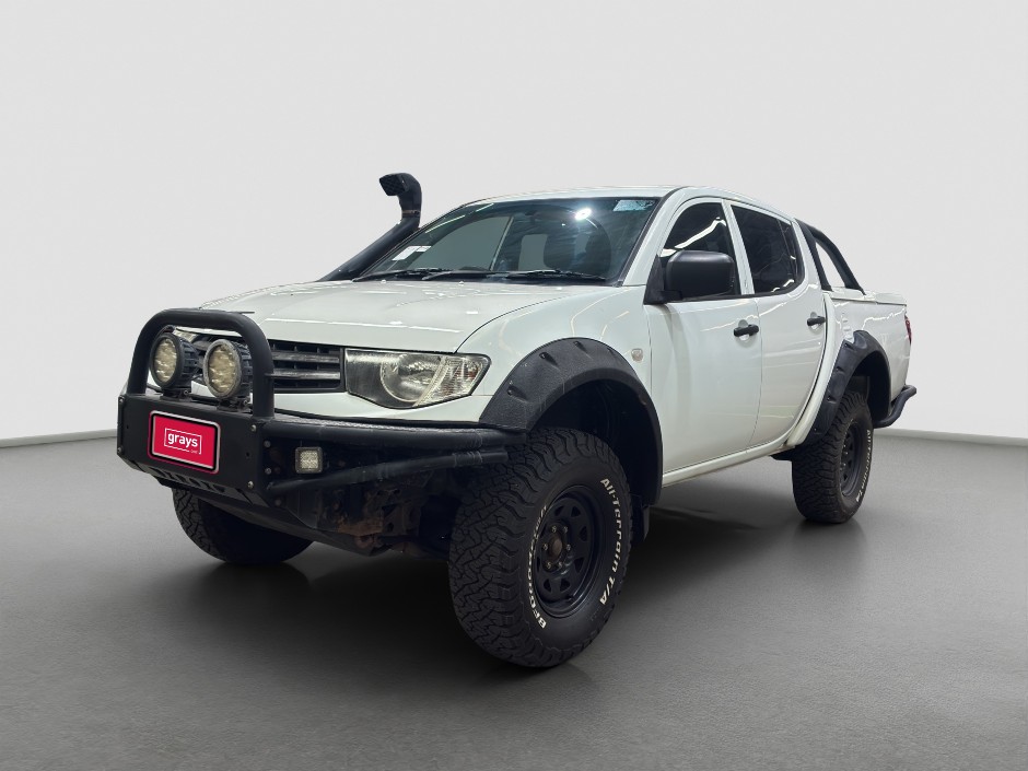 2013 Mitsubishi Triton GLX Diesel