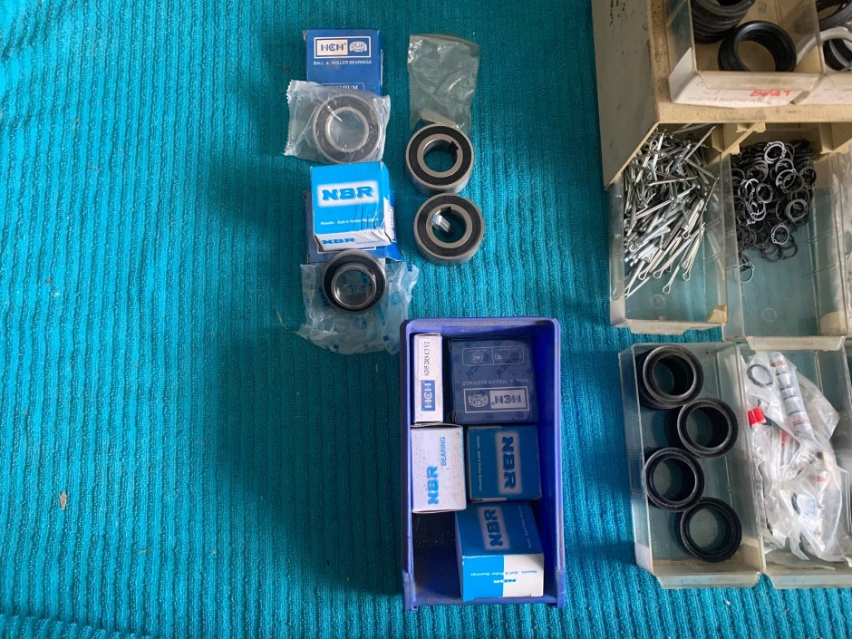 Quantity of Bearings and Washers