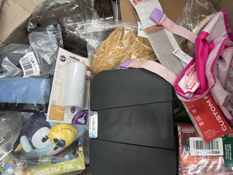 9 x Assorted Kids/Home products. NB: Photo as is. Some Not in Original Pack