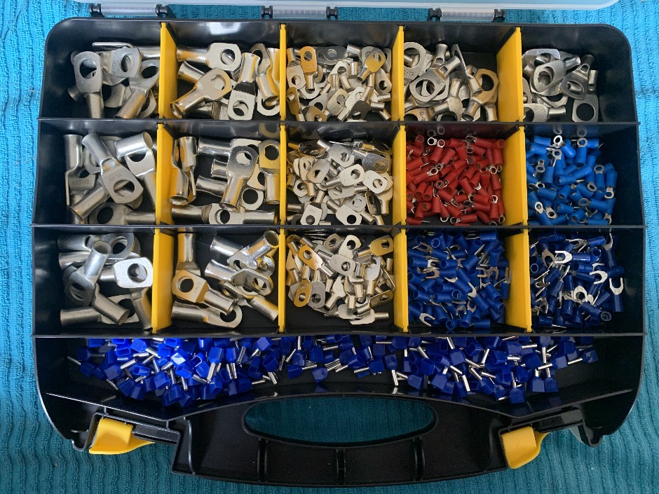 Medium Quality Double Sided Carry Case (Unused)