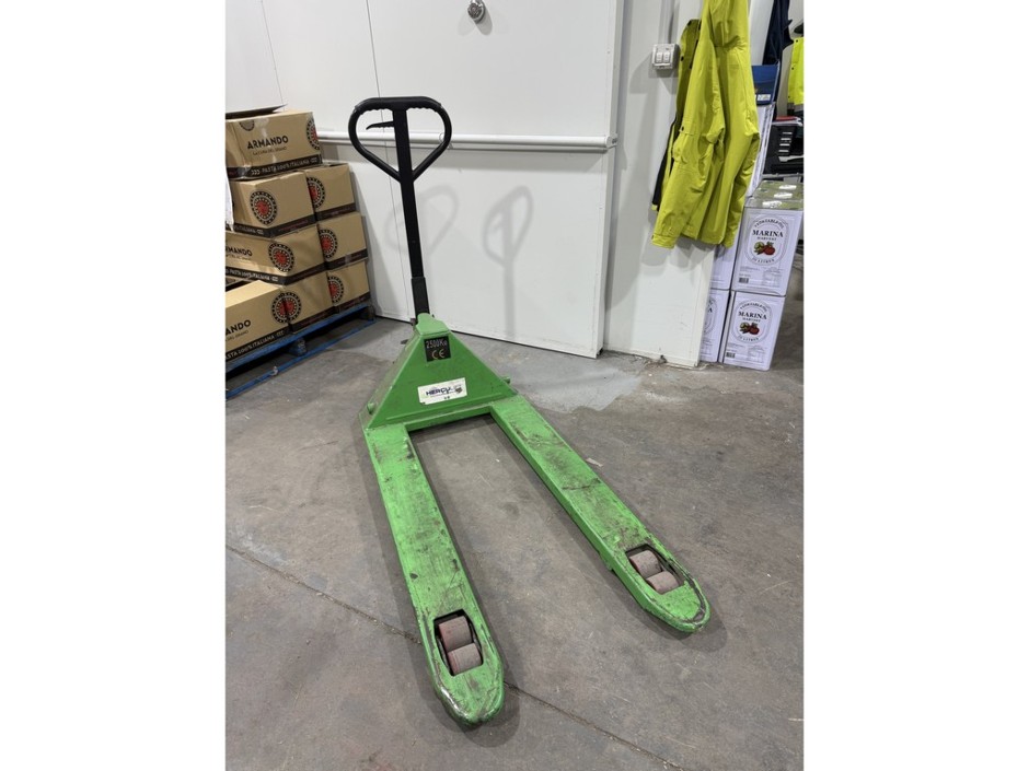 <p>Pallet Jack - Manual</p>