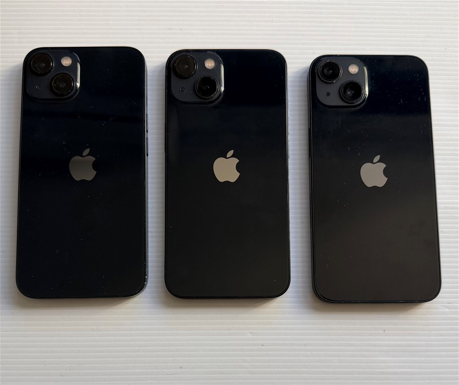 Apple iPhone 13 128Gb - For Parts (Lot of 3)