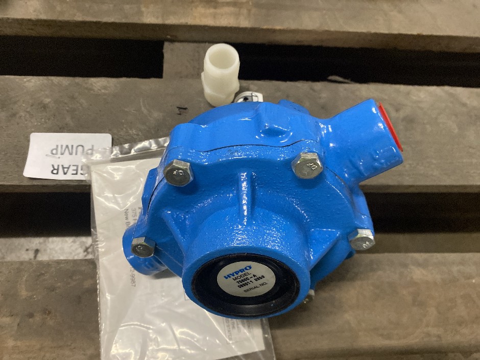 <p>Hypro Gear Pump</p>
