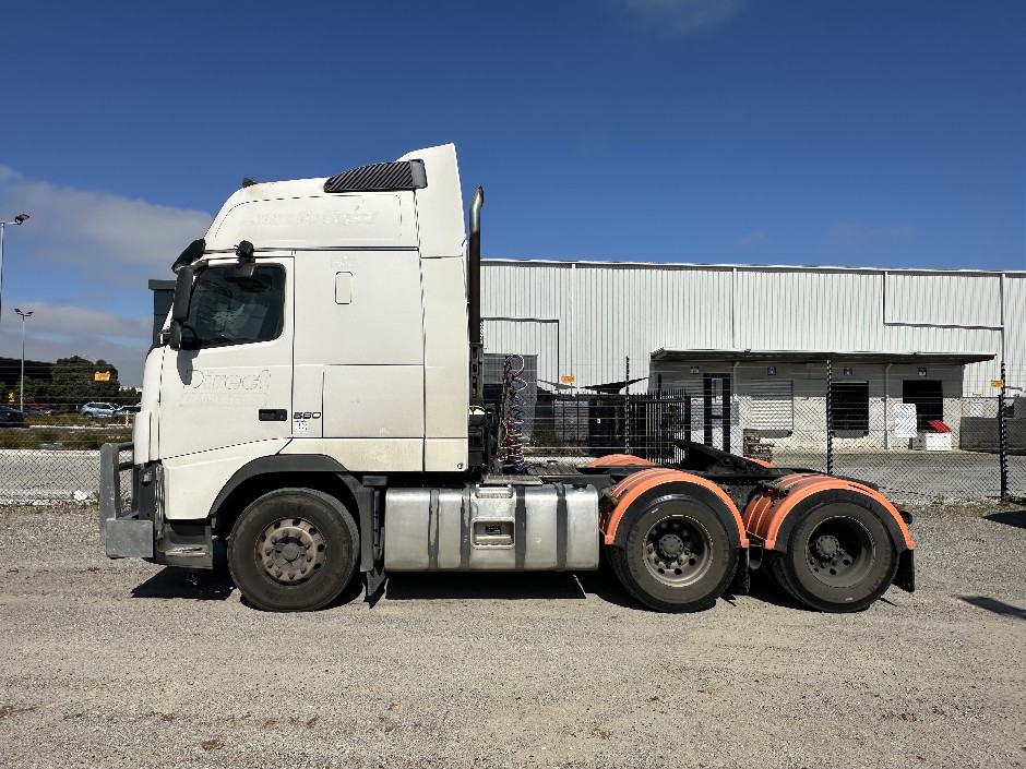 <p>2009 Volvo FH16 580  6x4 Prime Mover</p>