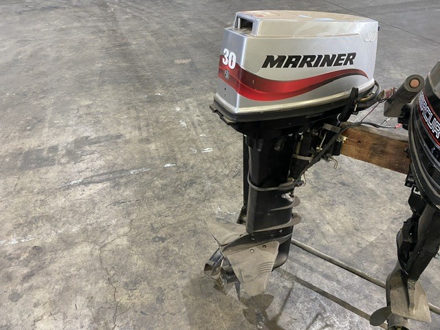 <p>Mariner 30Hp Outboard Engine</p>